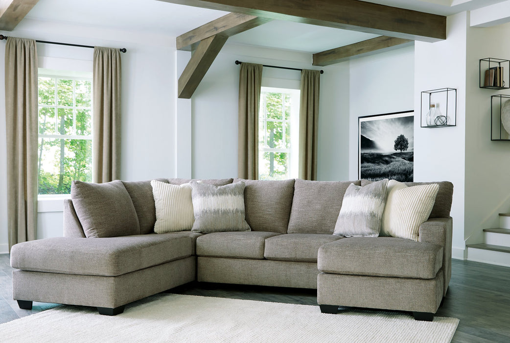 Creswell 2-Piece Sectional with Chaise