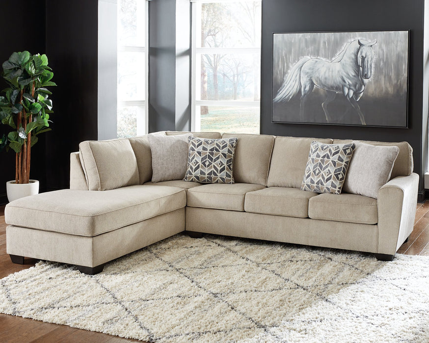 Decelle Living Room Set