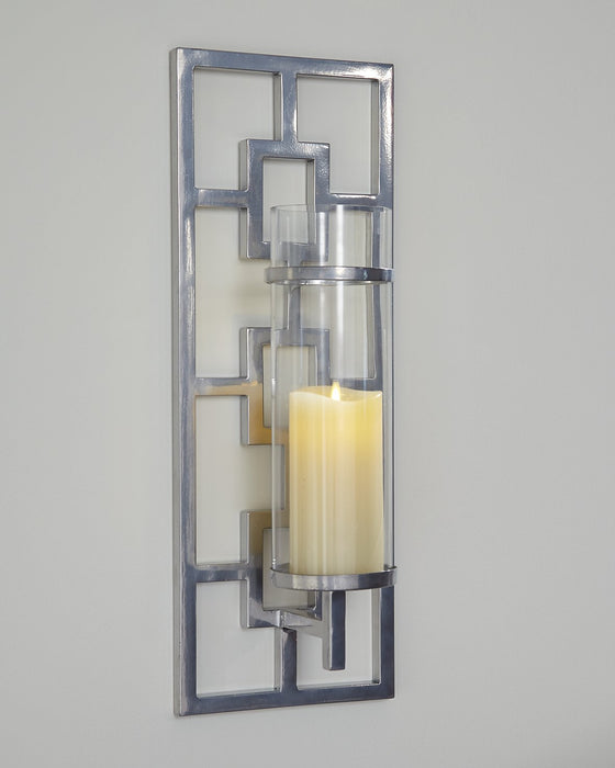 Brede Wall Sconce