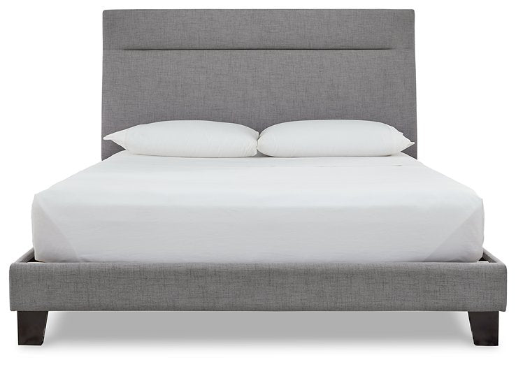 Adelloni Upholstered Bed