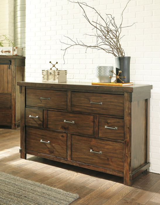 Lakeleigh Dresser