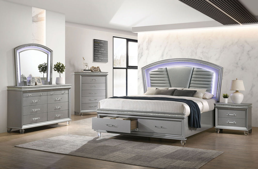 MADDIE 4 Pc. Queen Bedroom Set