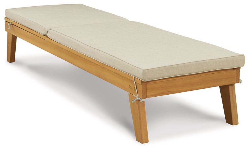 Byron Bay Chaise Lounge with Cushion