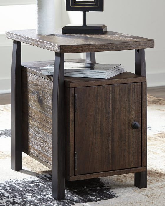 Vailbry End Table Set