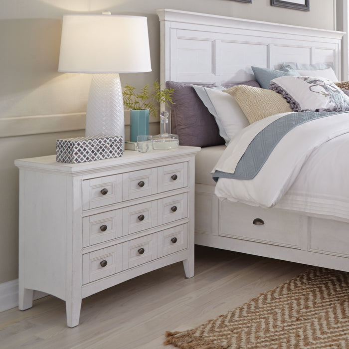 Heron Cove - Relaxed Traditional Chalk White Three Drawer Nightstand