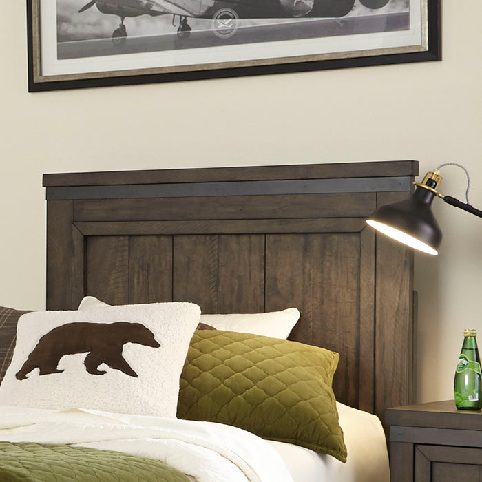 Thornwood Hills - Panel Headboard