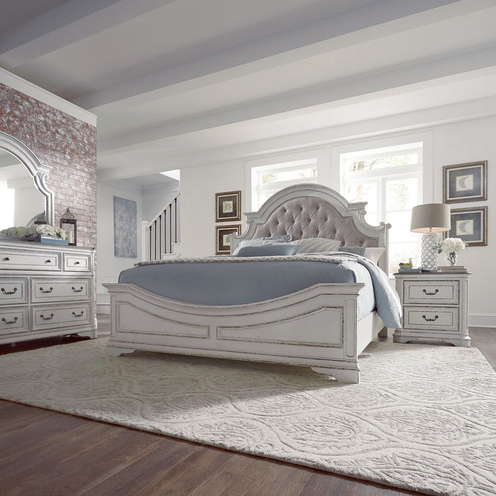 Magnolia Manor - Uph Bed - Wooden Footboard, Dresser & Mirror Set